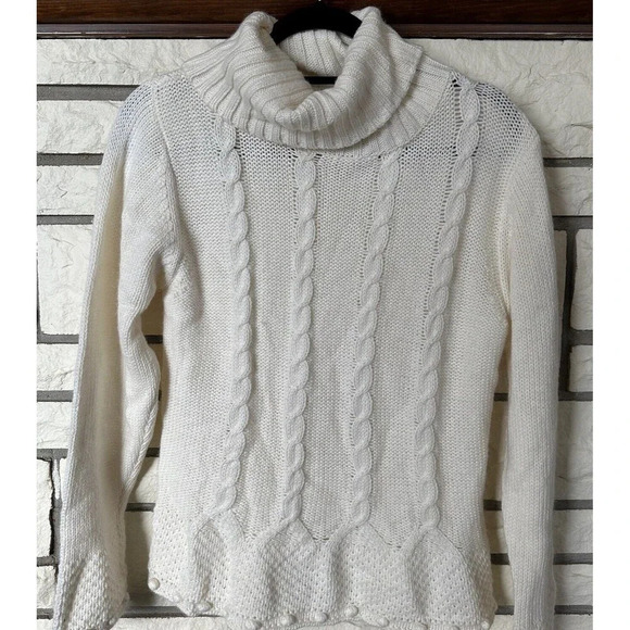 AVALIN Women’s Angora Blend Turtleneck Cable Knit Sweater Size Large Classic - Picture 1 of 7
